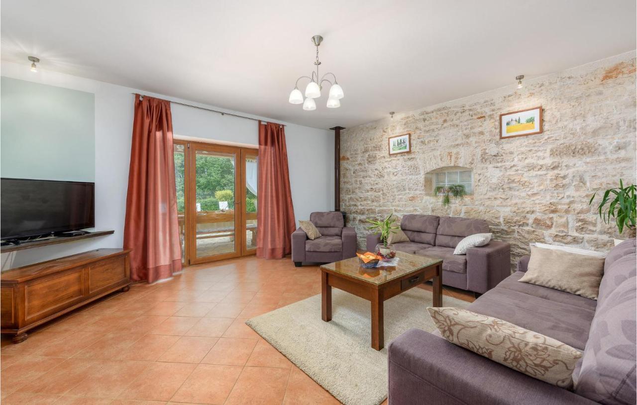 Cozy Home In Pamici With Kitchen Pamići Exterior foto