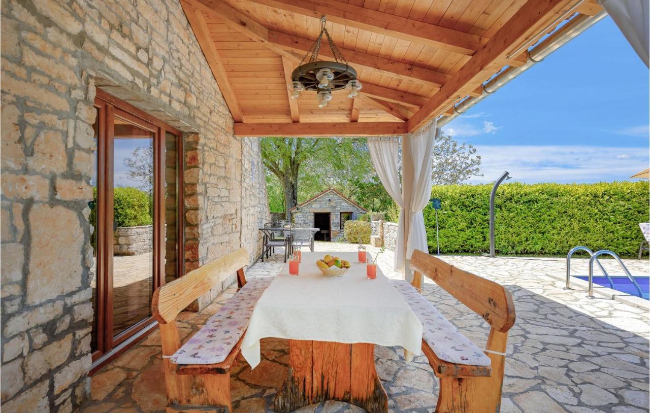Cozy Home In Pamici With Kitchen Pamići Exterior foto