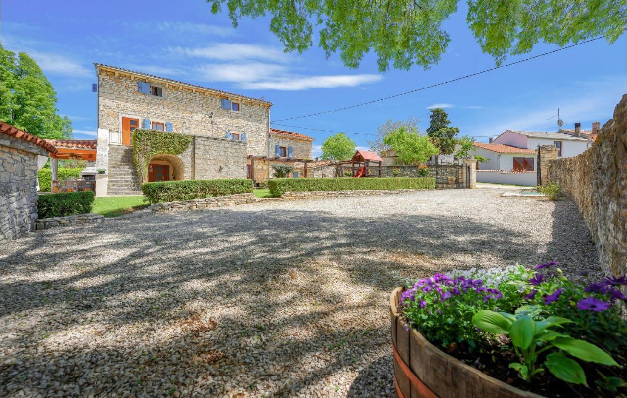 Cozy Home In Pamici With Kitchen Pamići Exterior foto